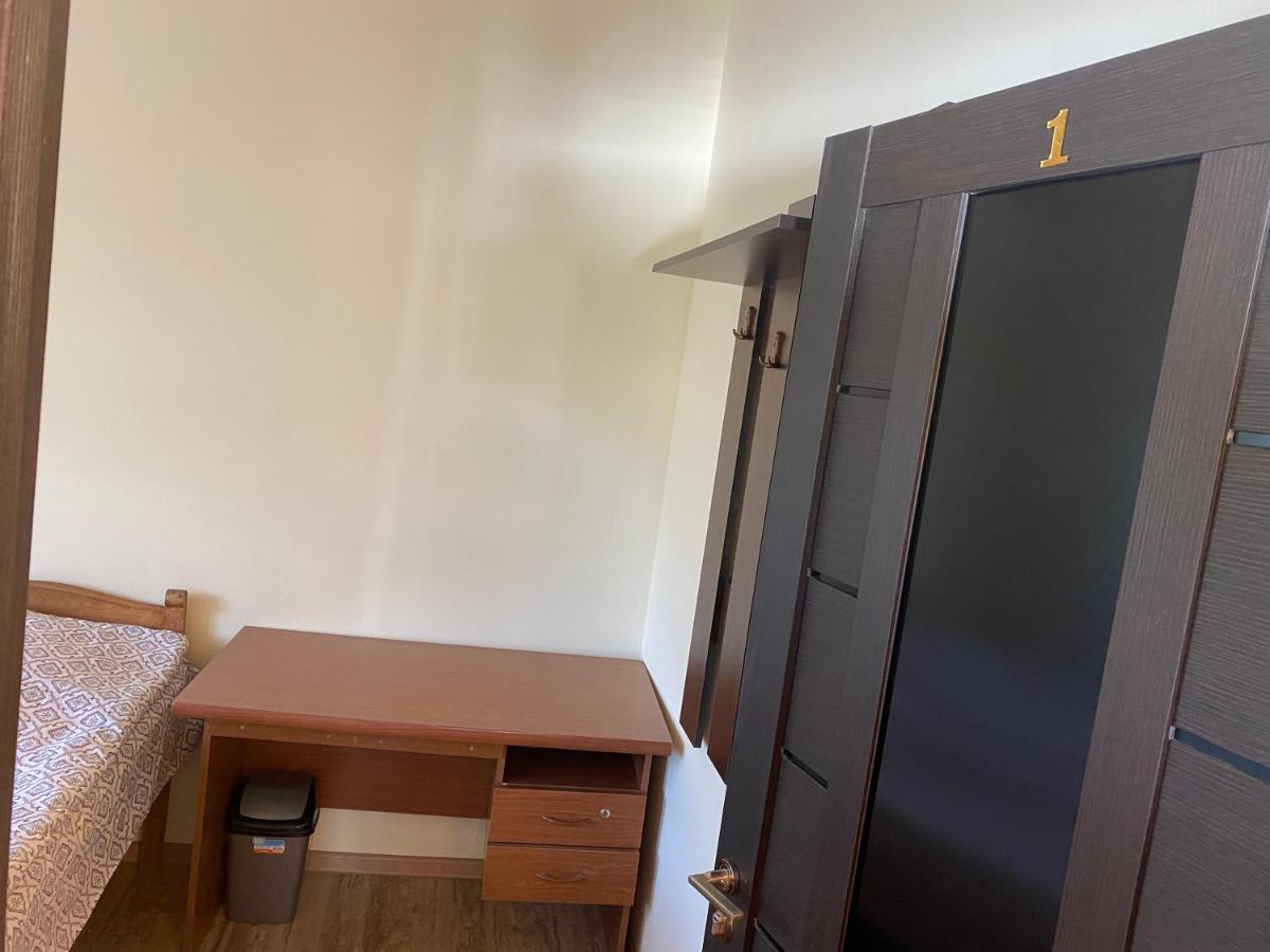 Karine B&B Yeghegnadzor Exteriör bild