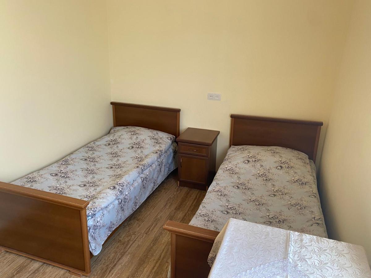 Karine B&B Yeghegnadzor Exteriör bild