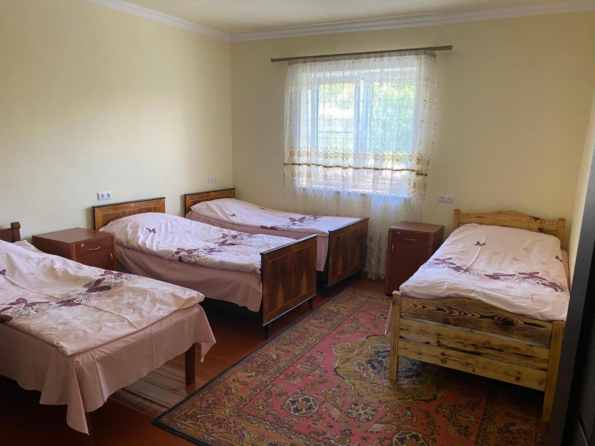 Karine B&B Yeghegnadzor Exteriör bild