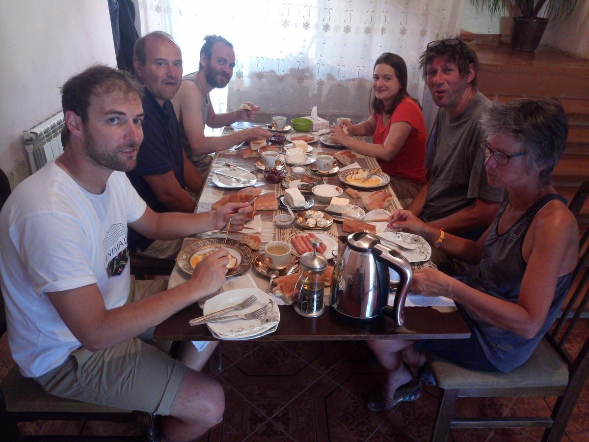 Karine B&B Yeghegnadzor Exteriör bild